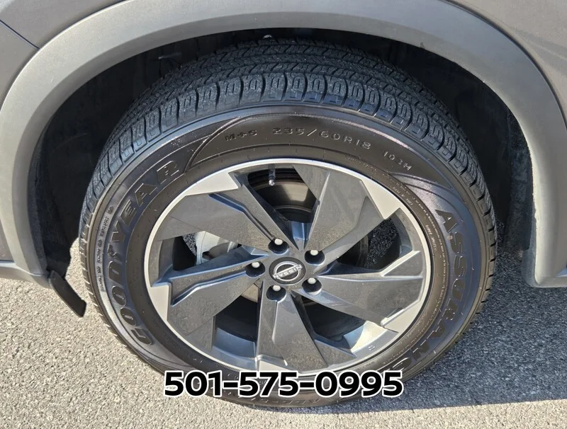 Used 2025 Gun Metallic NISSAN AWD SV image 19
