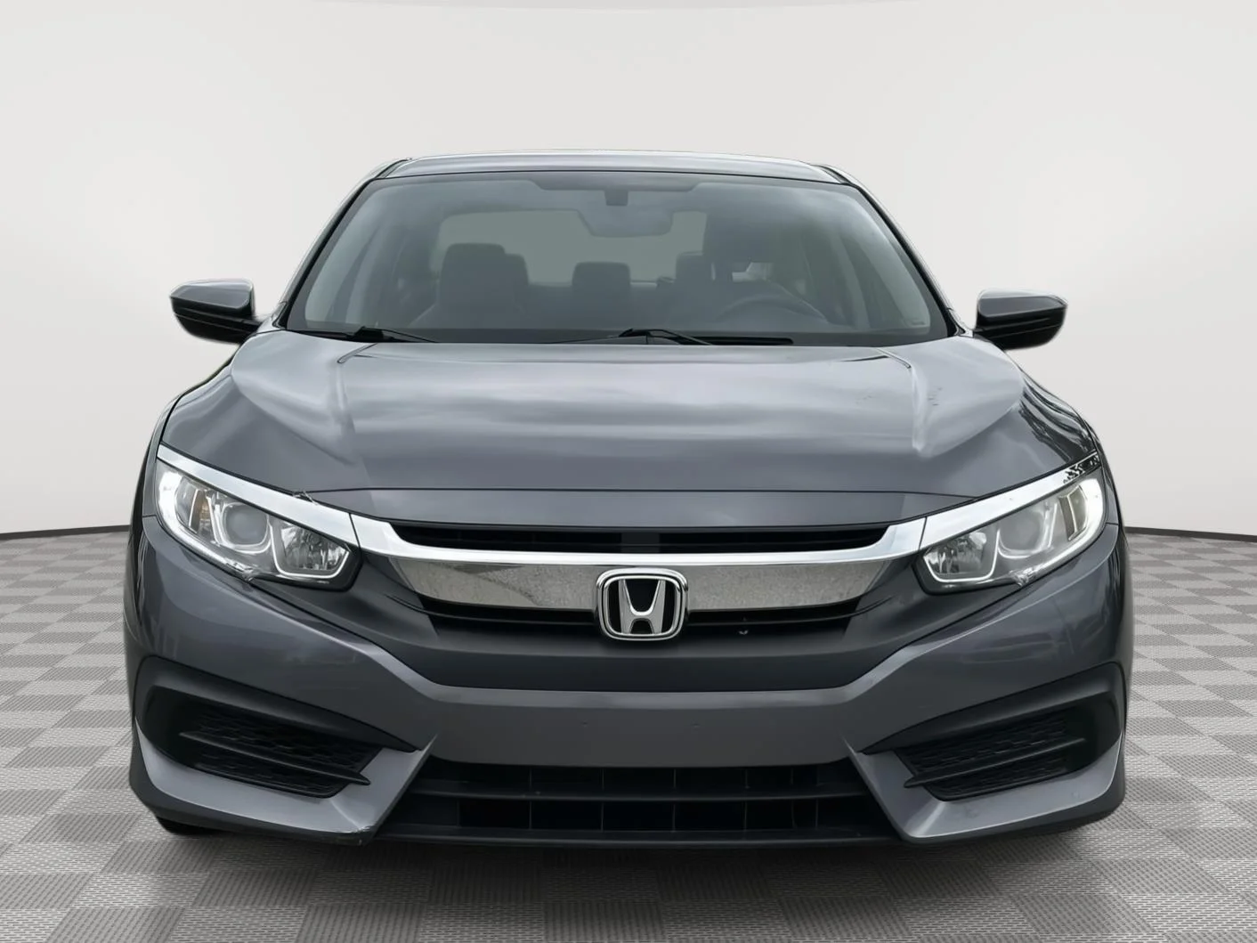 Used 2016 Modern Steel Metallic Honda LX image 2