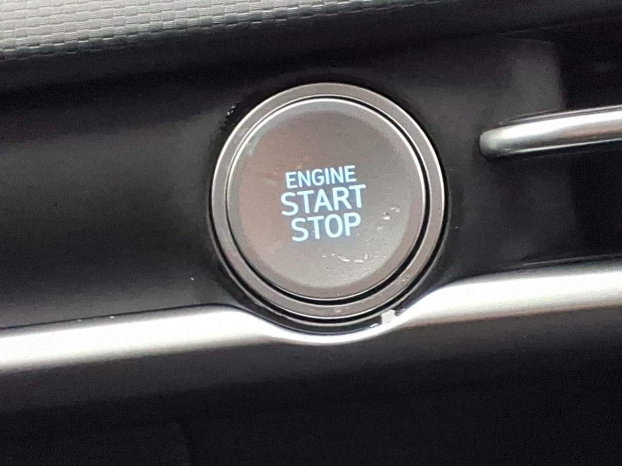 New 2026 Ecotronic Gray Metallic Pe2 Hyundai SE FWD image 17