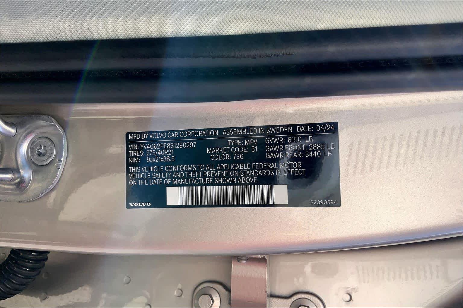 Used 2025 Bright Dusk Metallic Volvo Plus image 36