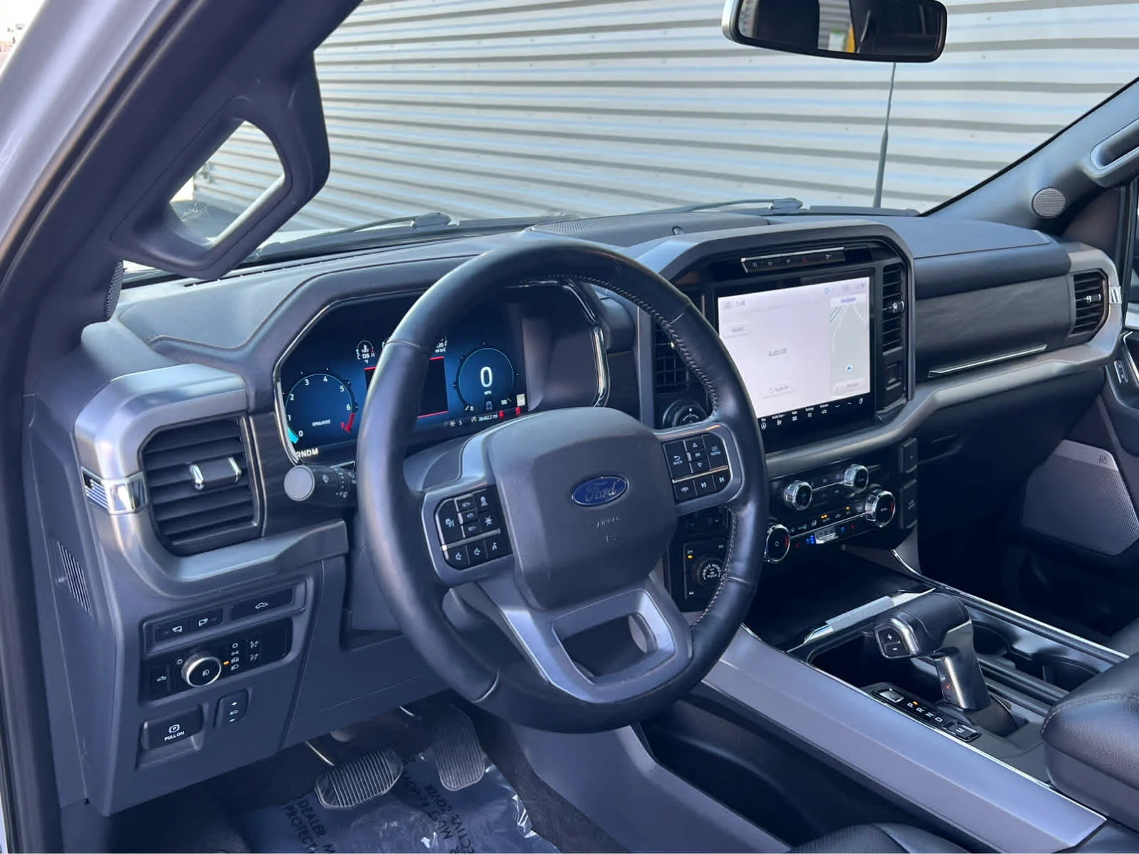 Used 2024 Avalanche Ford LARIAT image 29