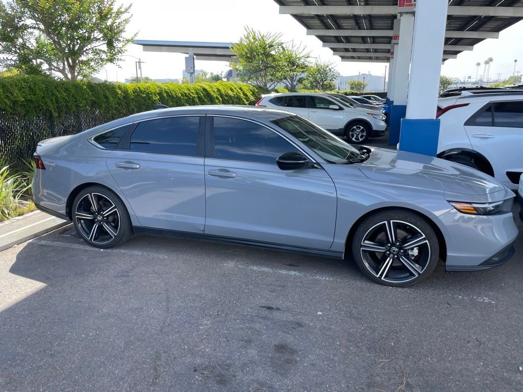Used 2023  Honda Sport image 19