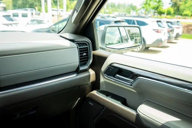 Used 2024 Summit White Chevrolet LTZ image 31