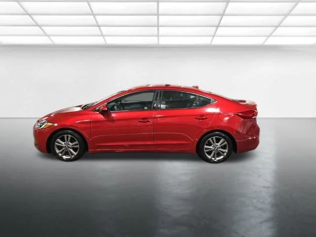 Used 2018 Red Hyundai SEL image 7