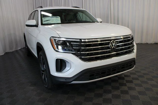 2026 Volkswagen Atlas SE w/Tech - Photo 31