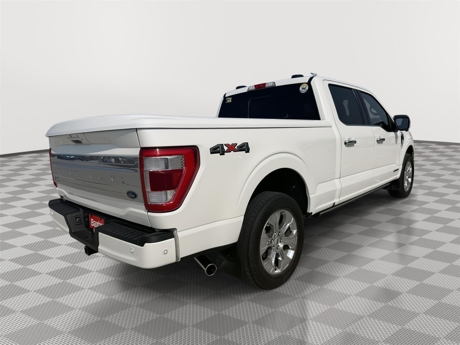 Certified Used 2022 Star White Metallic Tri-Coat Ford Platinum image 7
