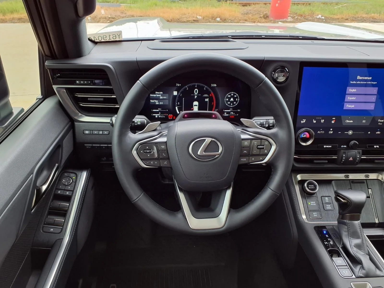 Used 2025 Silver Lexus 550 Luxury+ image 19
