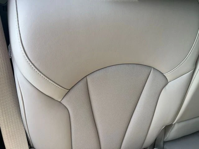Used 2019 Brown Buick Essence image 20