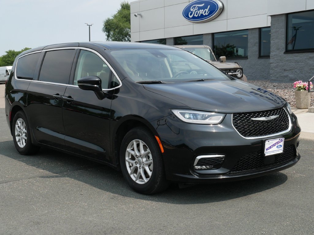 Certified Used 2024 Black Chrysler Touring L image 2