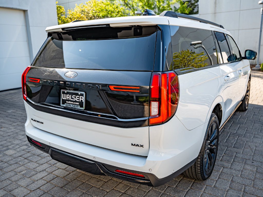 Used 2025 White Ford Platinum image 16