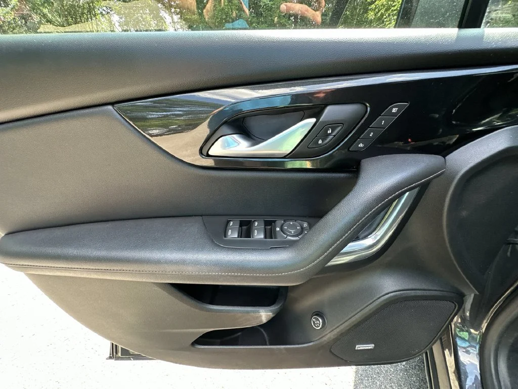 Used 2022 Gray Chevrolet Premier image 21