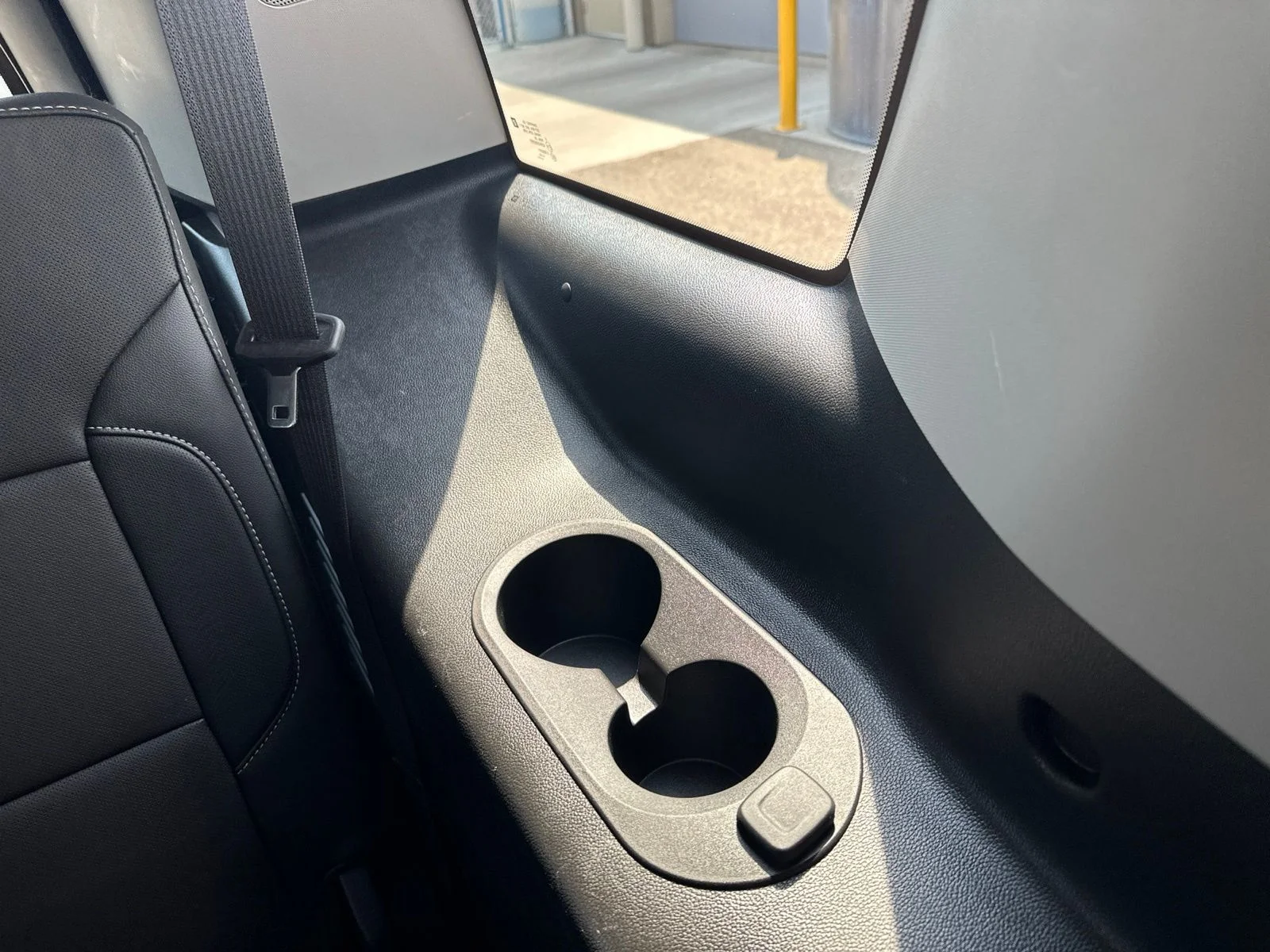 Used 2018 Red GMC SLT image 26