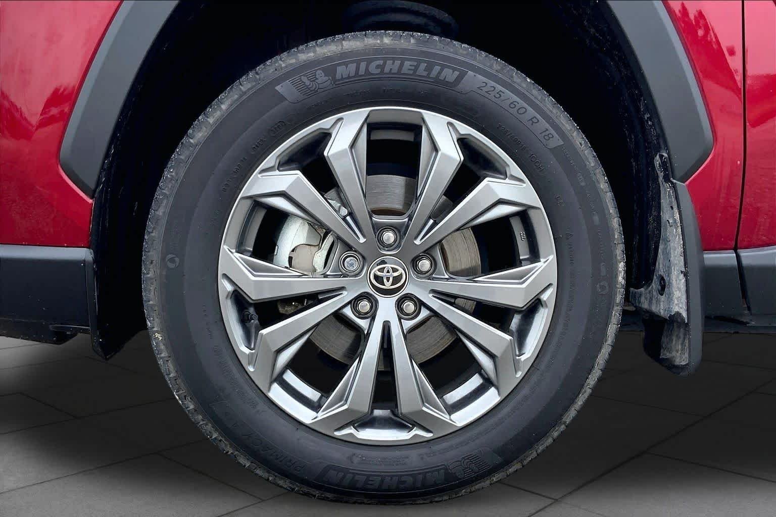 Used 2024 Ruby Flare Pearl Toyota Hybrid XLE Premium image 11