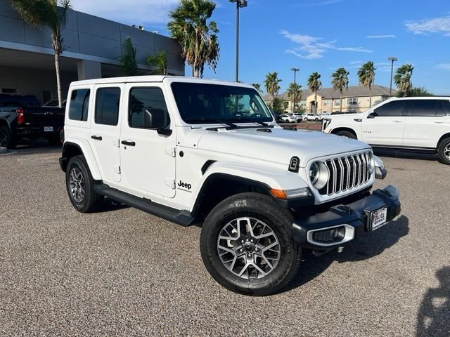 Used 2025 White Jeep Sahara image 1