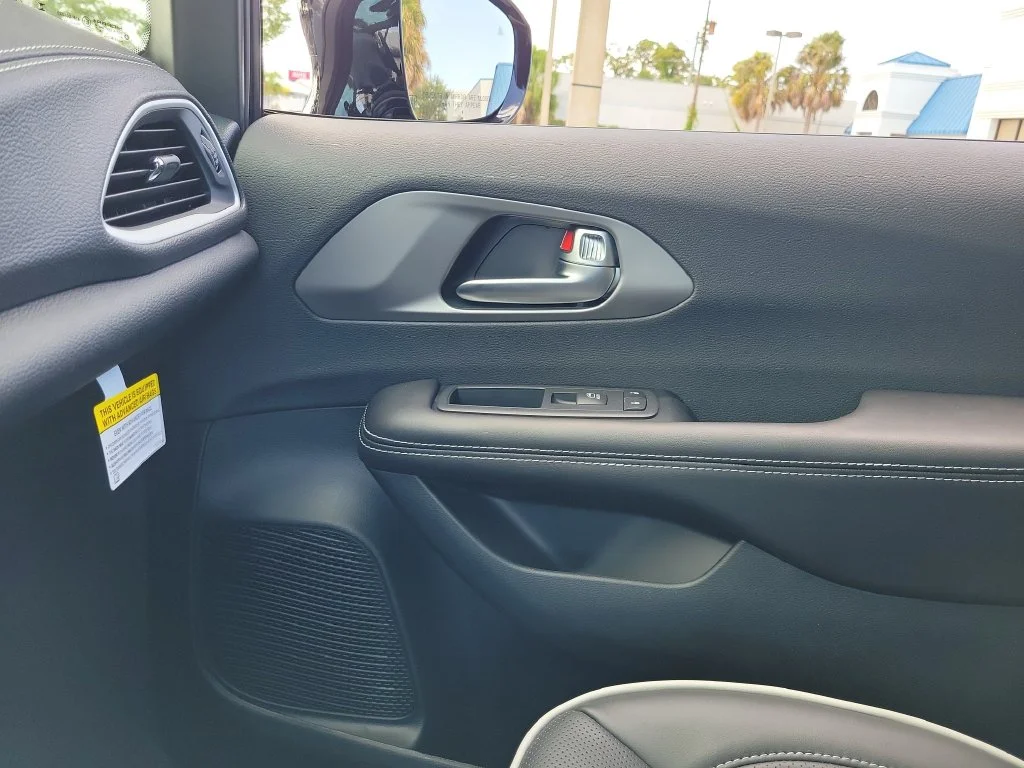 New 2027 Black Chrysler Limited image 19