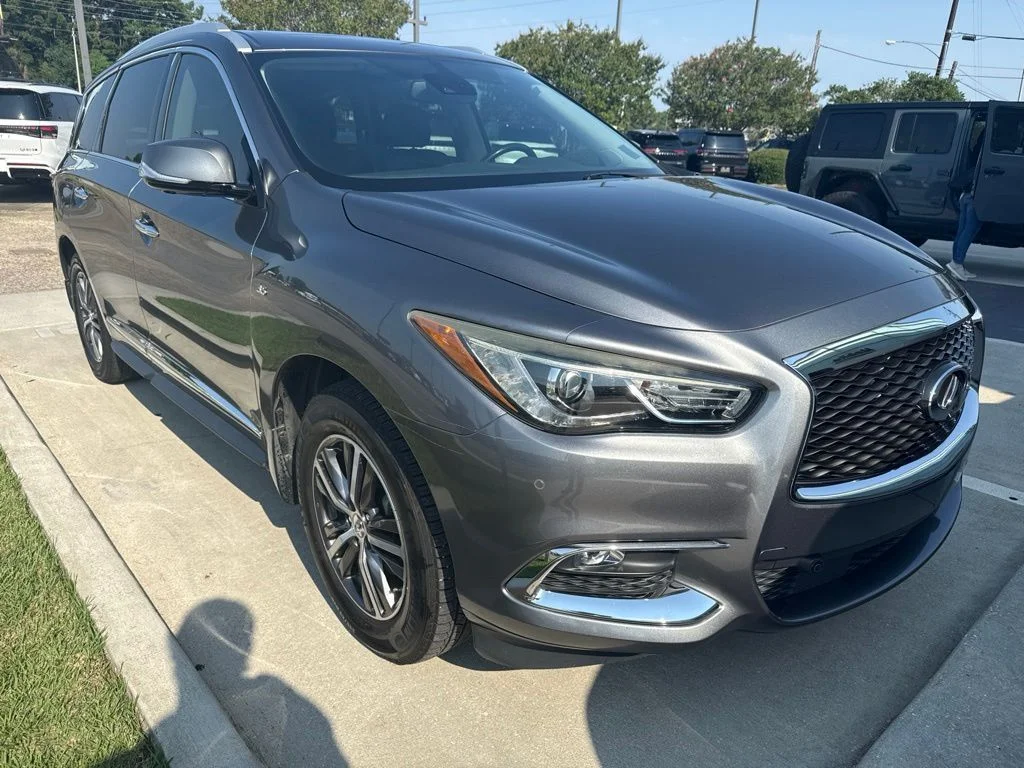 Used 2019 Gray INFINITI LUXE image 13