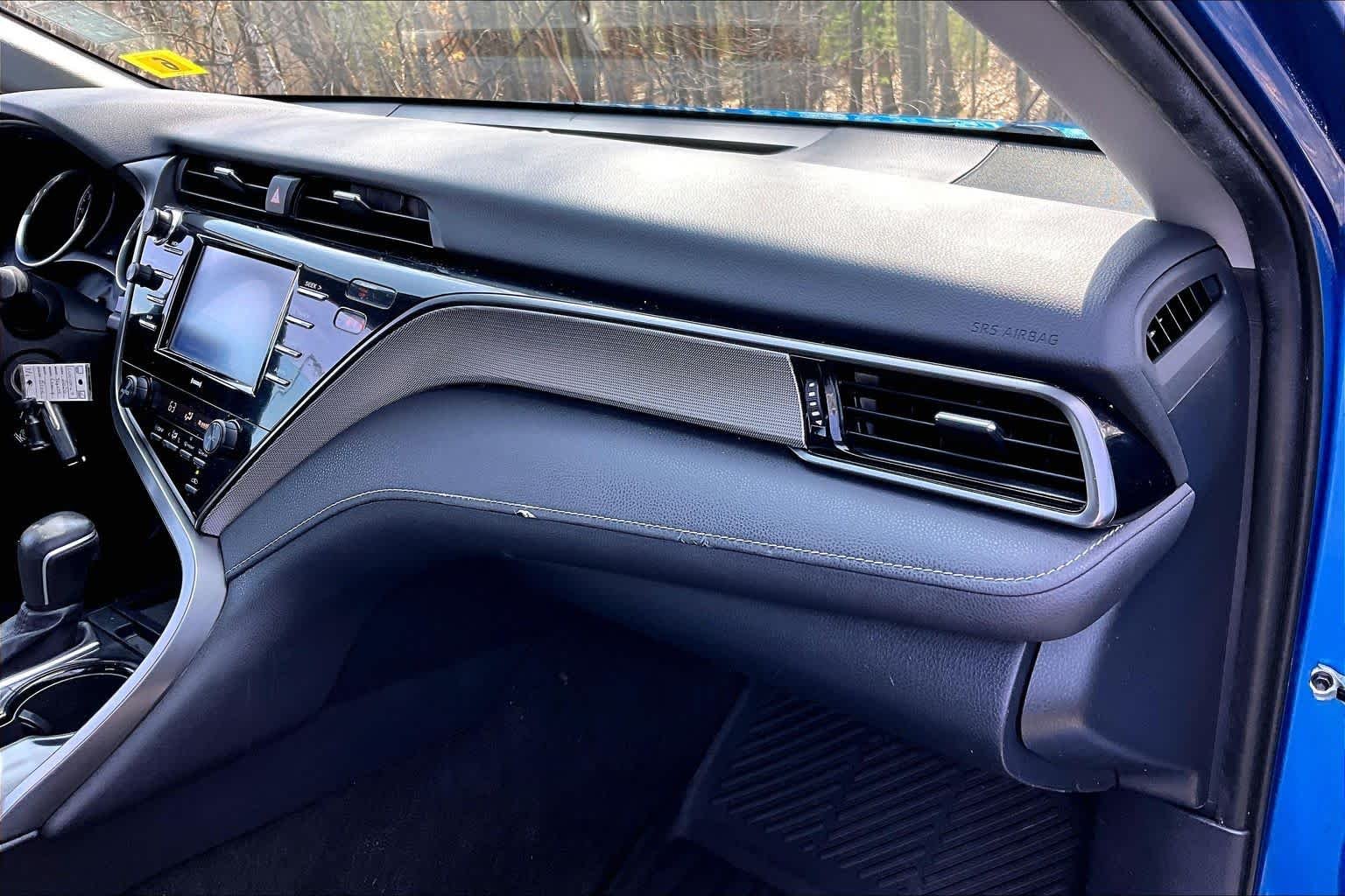 Used 2020 Blue Streak Metallic Toyota SE image 17