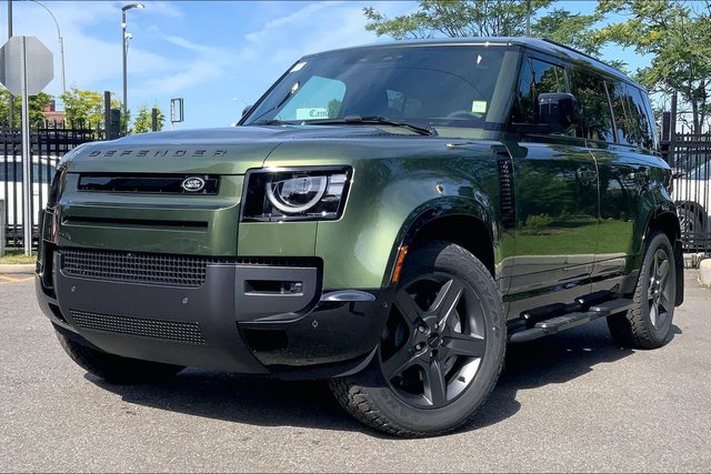 2026 Land Rover Defender 110 X-Dynamic SE