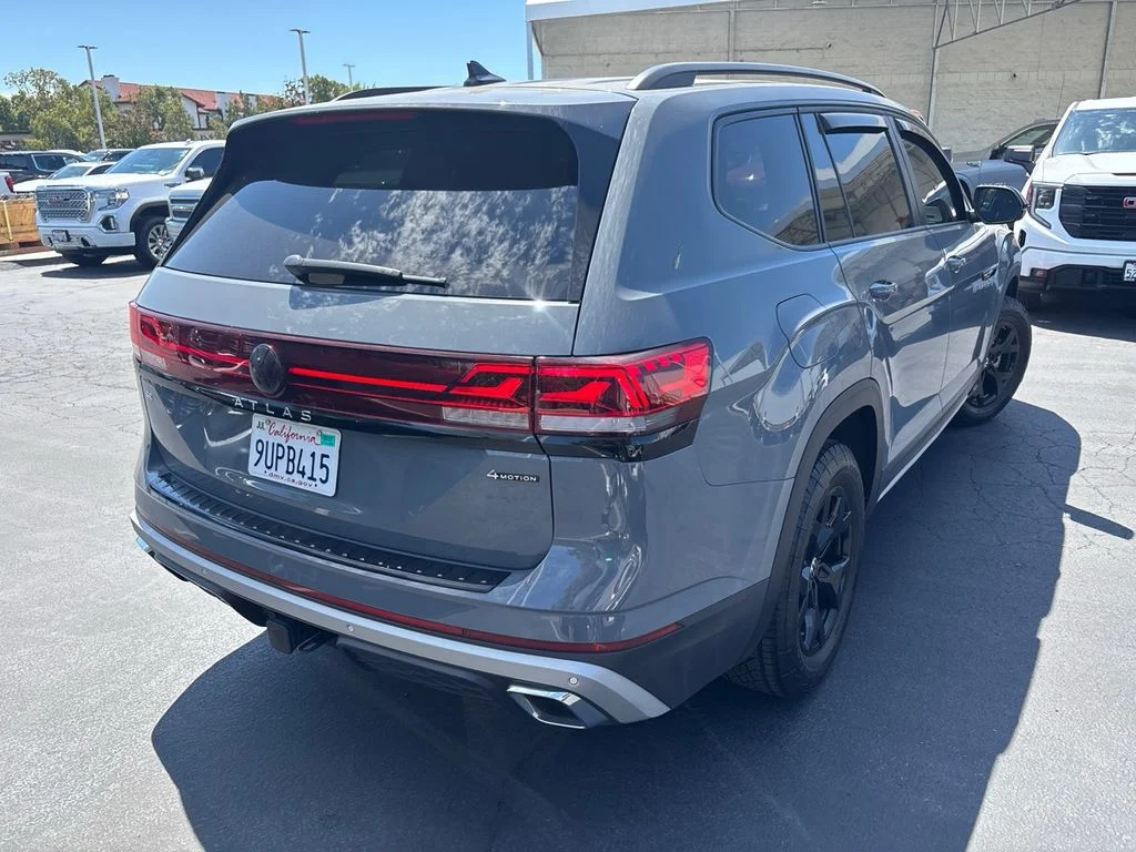 Used 2025 Pure Gray Volkswagen 2.0T Peak Edition image 6