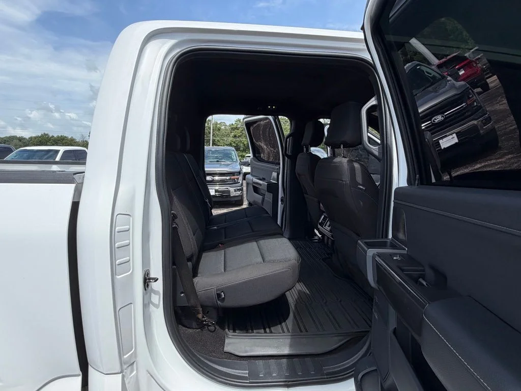 Used 2022 White Ford XLT image 13