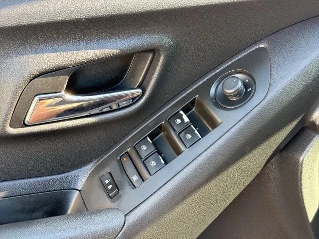 Used 2017 Silver Chevrolet LS image 24