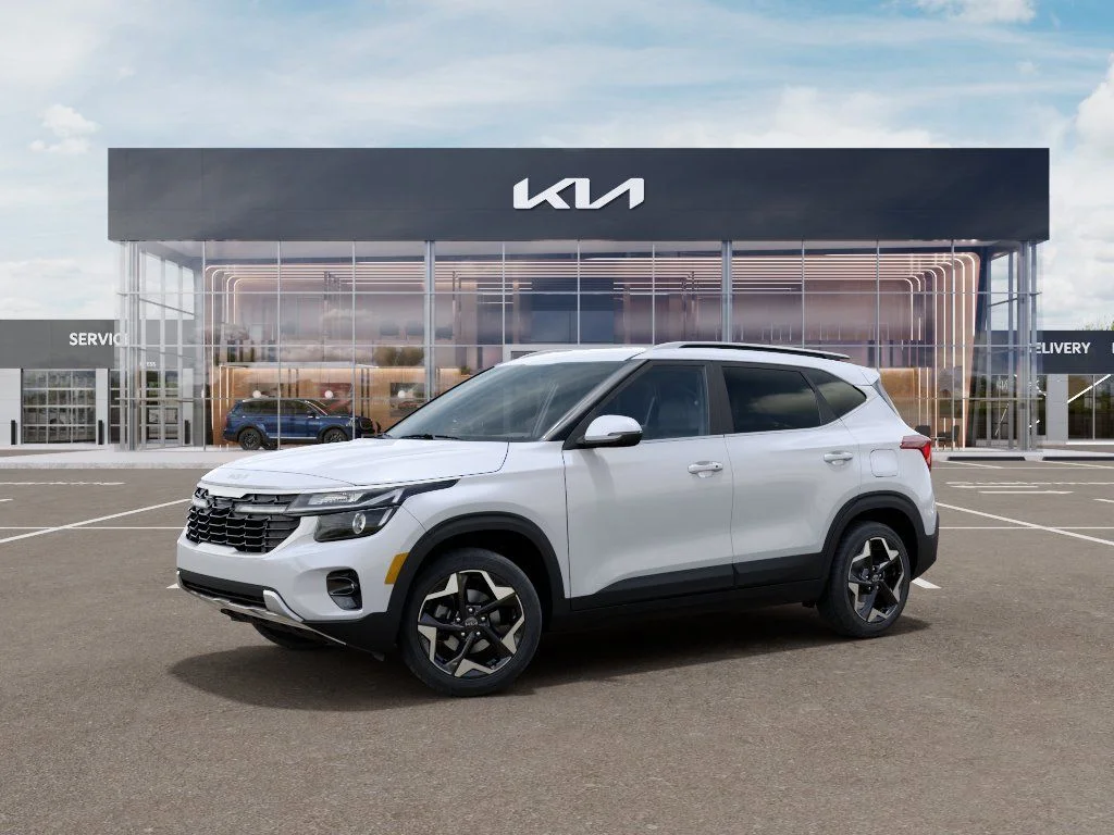 New 2026 Snow White Pearl Kia EX image 3