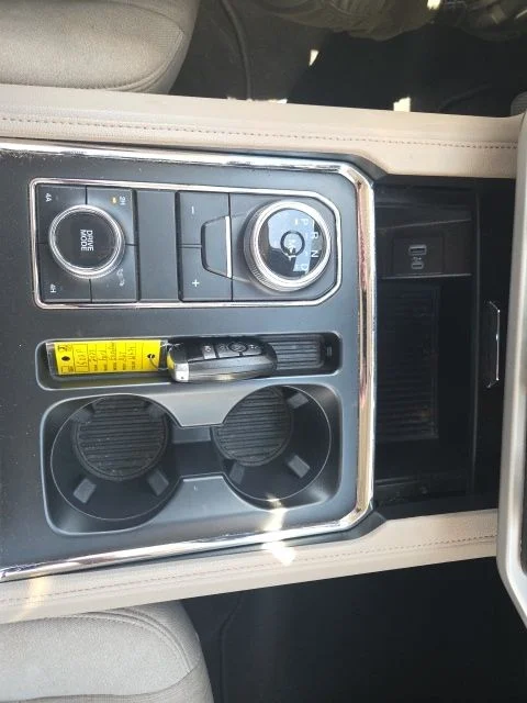 Used 2023 Oxford White Ford XLT image 24