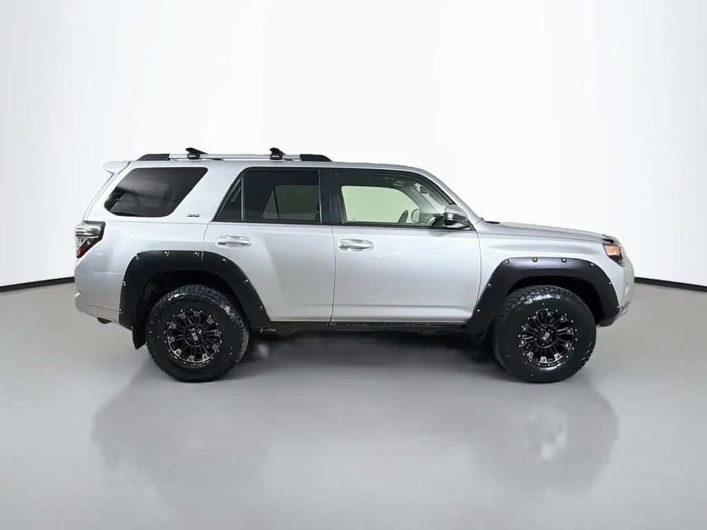 Certified Used 2019 Silver Toyota SR5 image 5