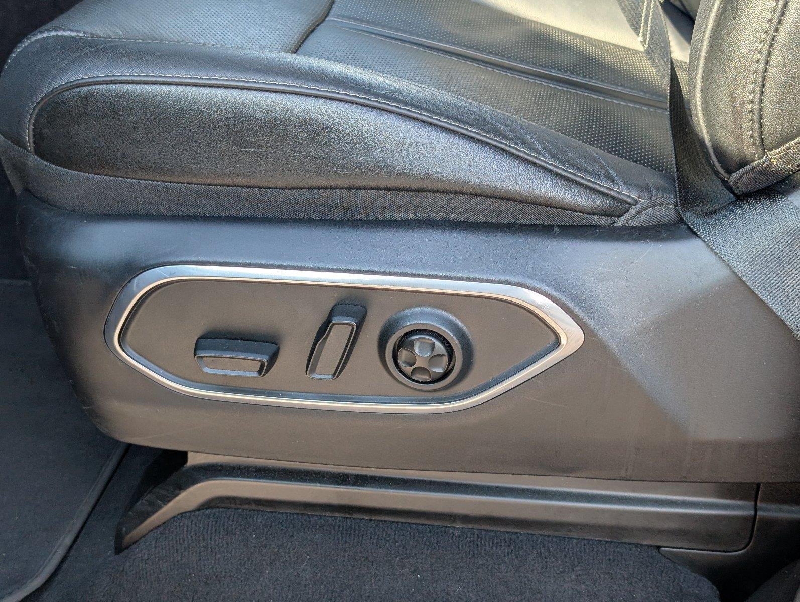 Used 2024 Baltic Gray Metallic Clearcoat Jeep Series III image 18