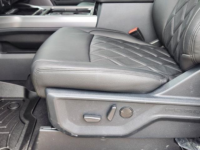 New 2026 Star White Metallic Tri-Coat Ford F-250® Lariat® image 41