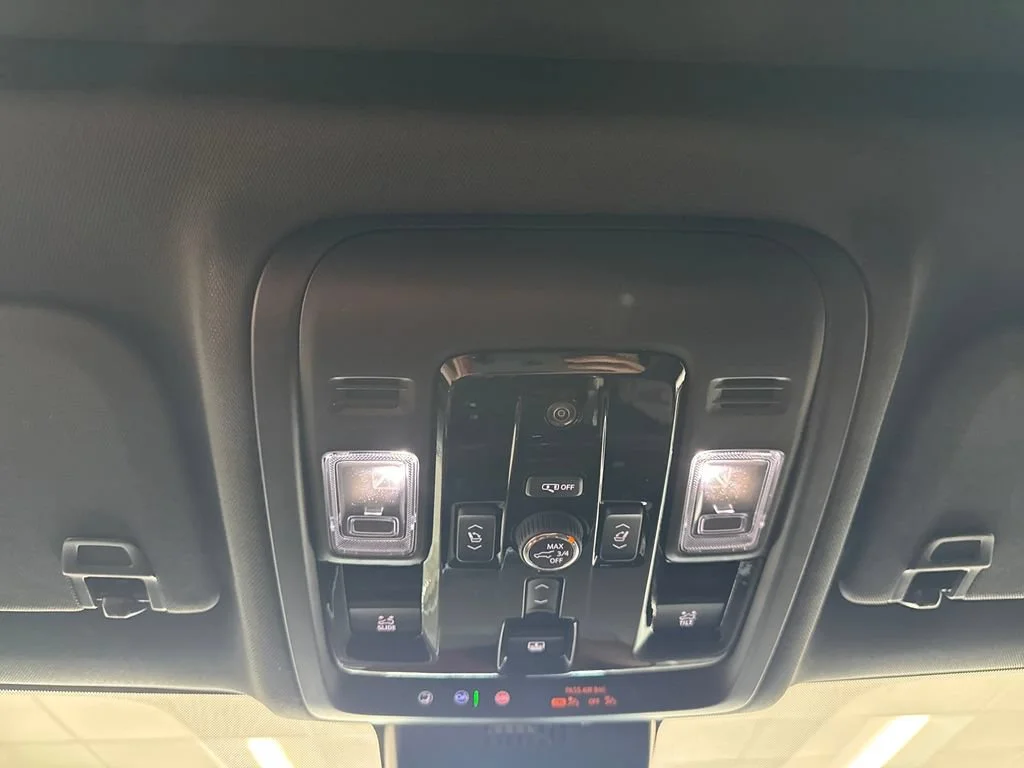 New 2026 Sterling Gray Metallic Chevrolet High Country image 19