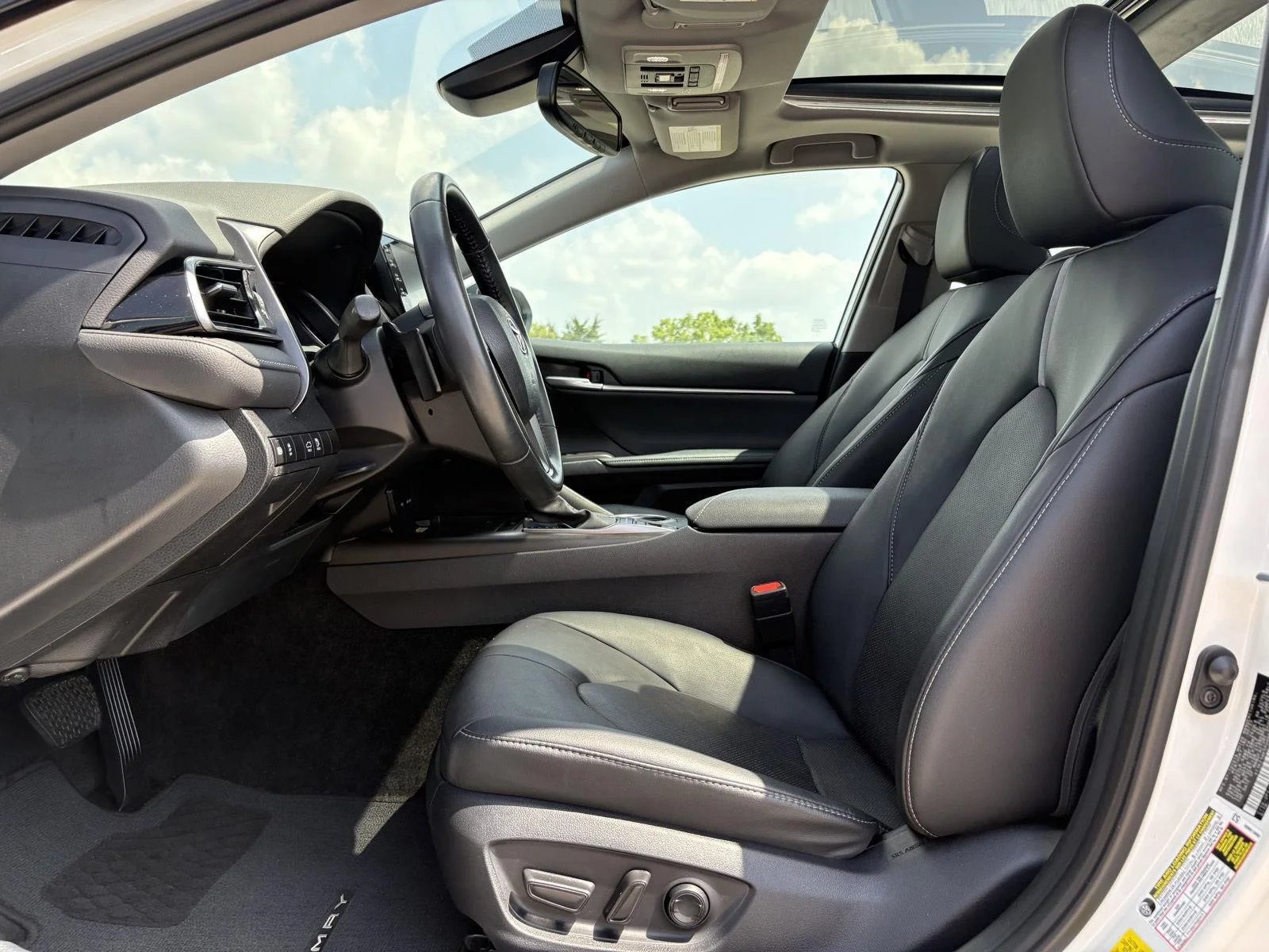 Used 2023 Midnight Black Metallic Toyota XSE V6 image 10