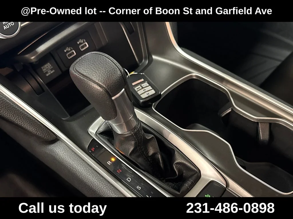Used 2021  Honda LX image 24
