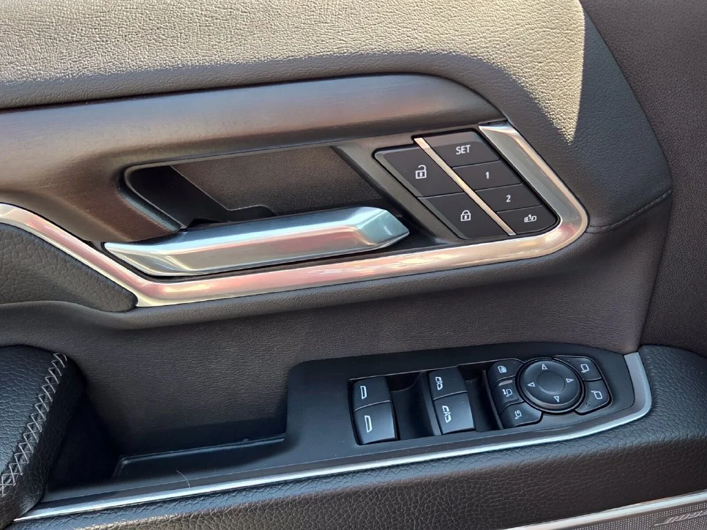 Used 2024 Sterling Metallic GMC Denali image 36