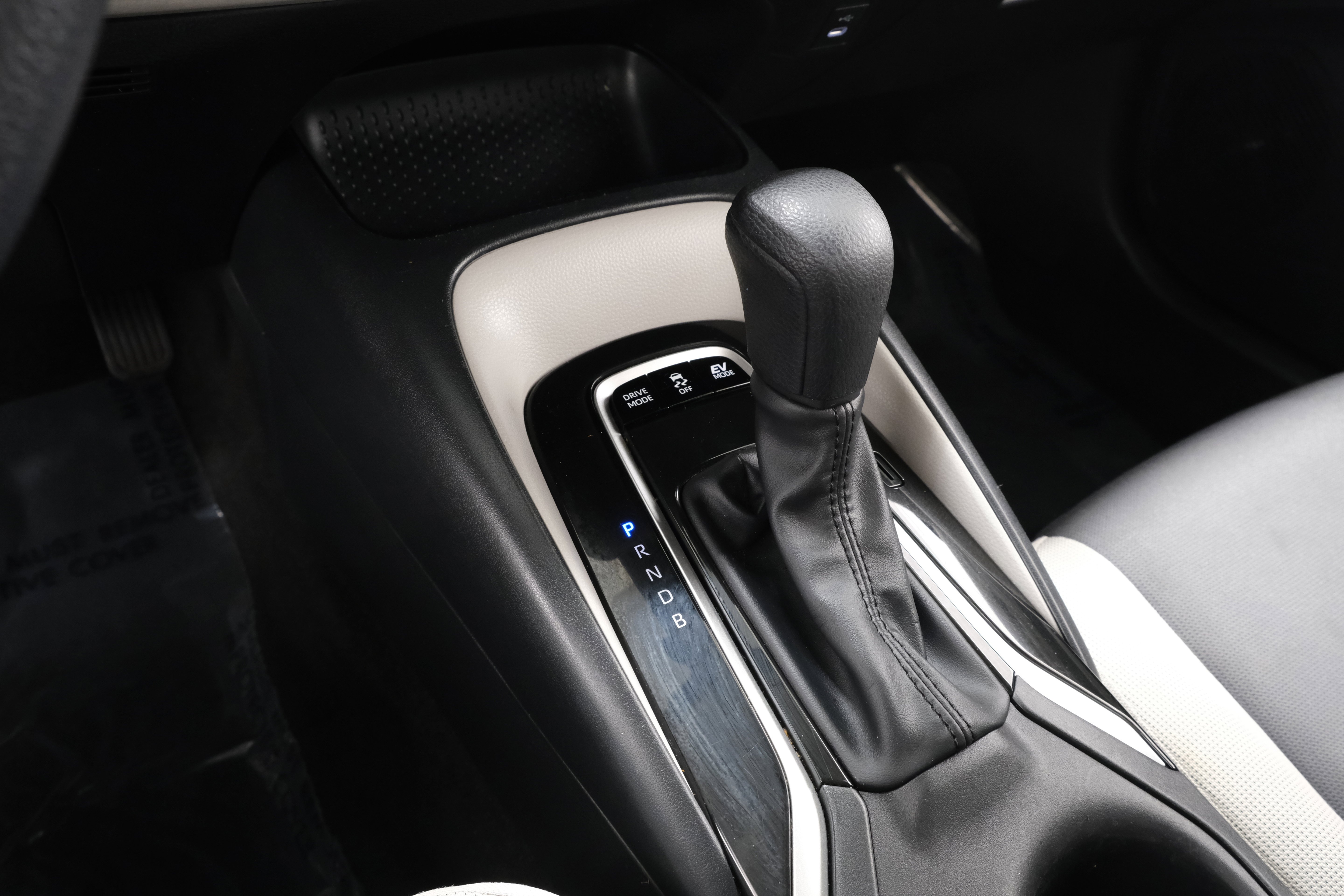 2024 Toyota Corolla LE - Photo 23