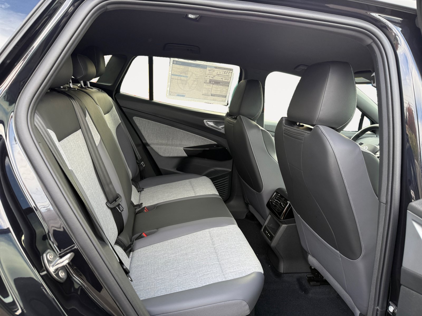 2026 Volkswagen ID.4 PRO - Photo 18