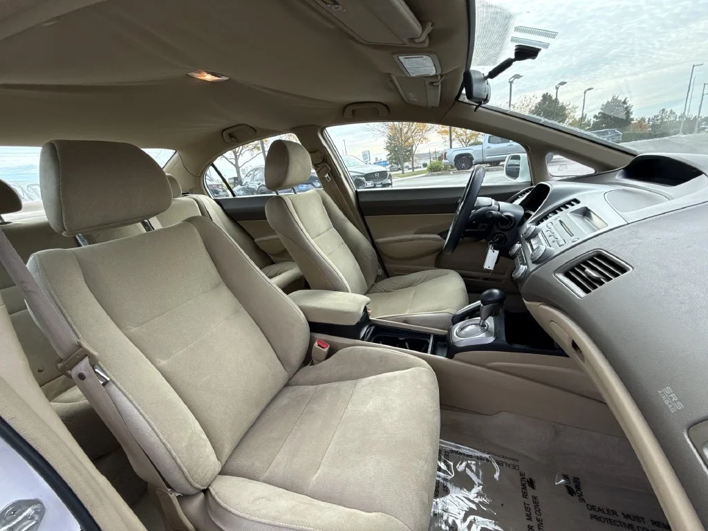 Used 2008 White Honda LX image 24