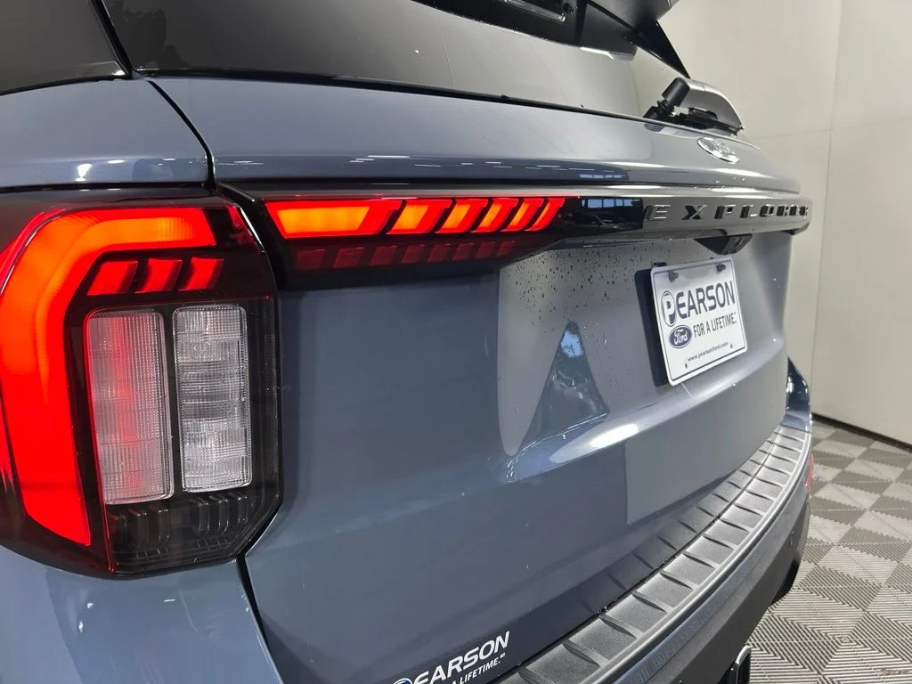 New 2026 Vapor Blue Metallic Ford ST-Line image 9