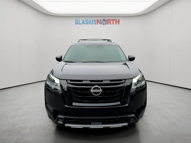 Used 2023 Black Nissan SL image 2