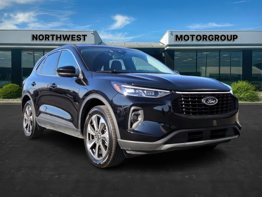 2025 Ford Escape Platinum AWD's photo