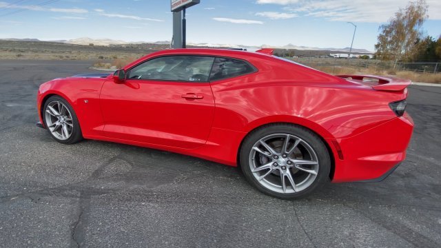 Used 2019 RED HOT Chevrolet 2SS image 6