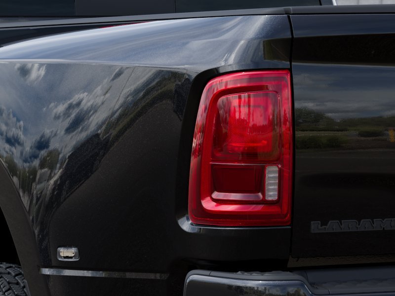 New 2027 Diamond Black Crystal Pearl-Coat Exterior Paint RAM LARAMIE image 5