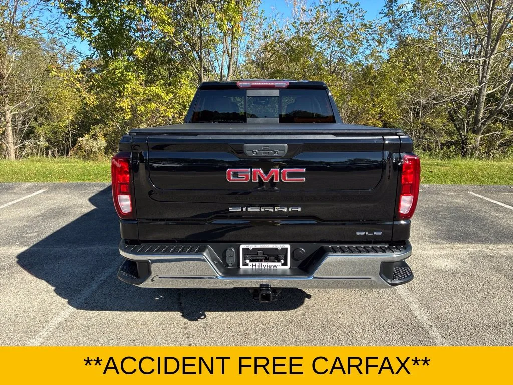 Used 2021 Onyx Black GMC SLE image 4