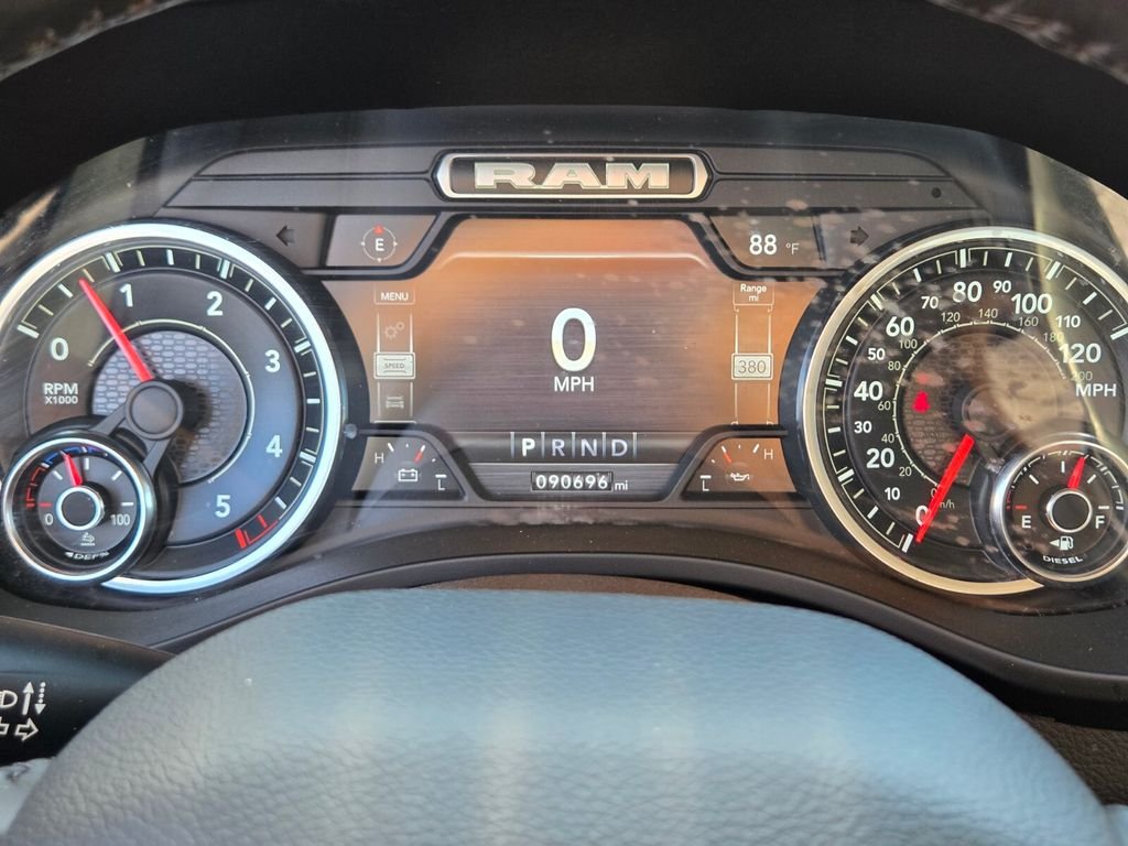 Used 2022 Silver Ram Laramie image 27