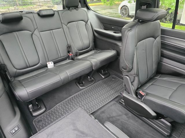 New 2026 Baltic-Gray Metallic Clear-Coat Exterior Paint Jeep Limited Reserve image 38