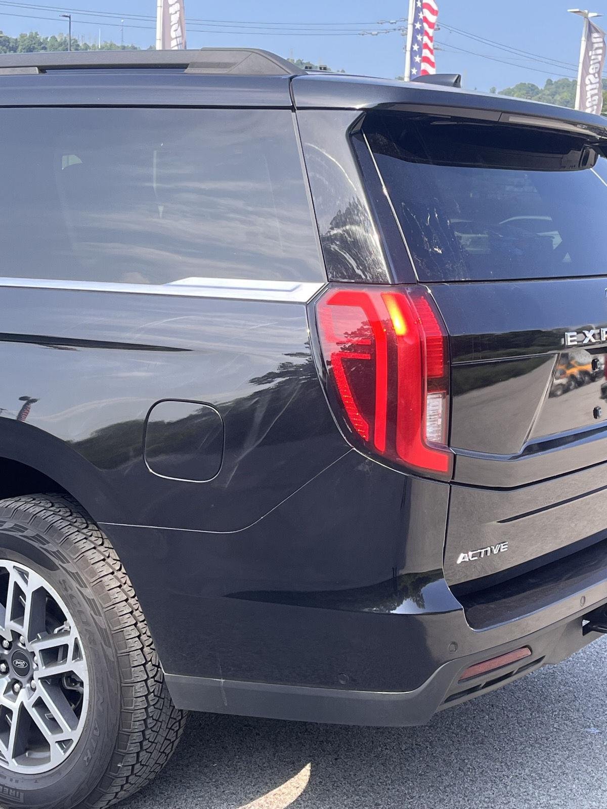 Used 2025 Agate Black Ford Active image 6