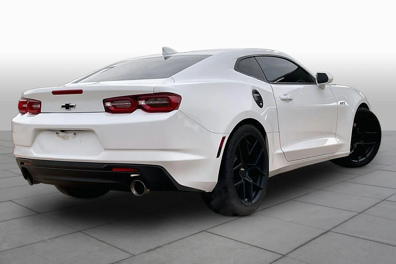 Used 2023 Summit White Chevrolet LT1 image 13