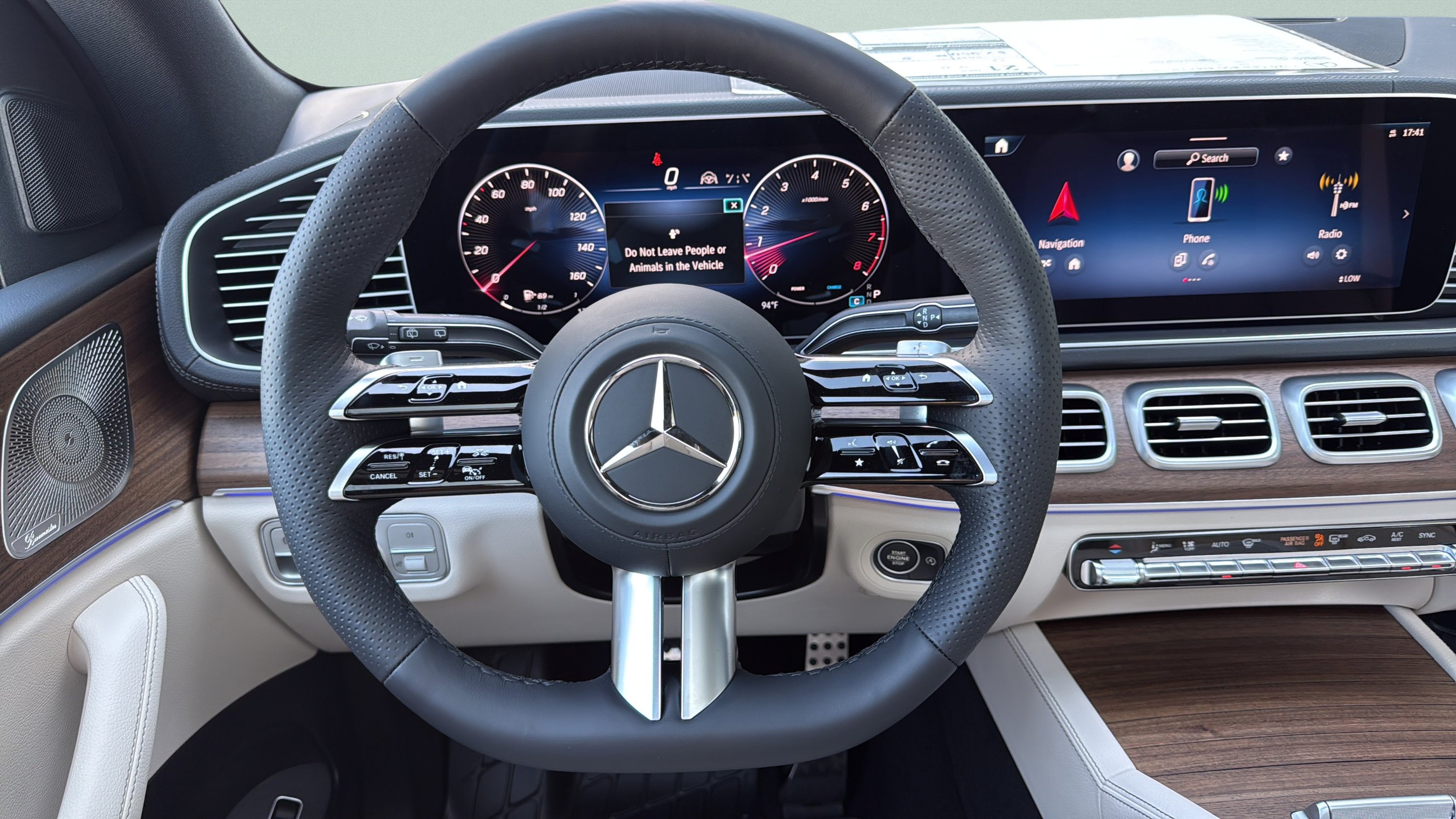 Certified Used 2026 Polar White Mercedes-Benz GLS 450 image 31