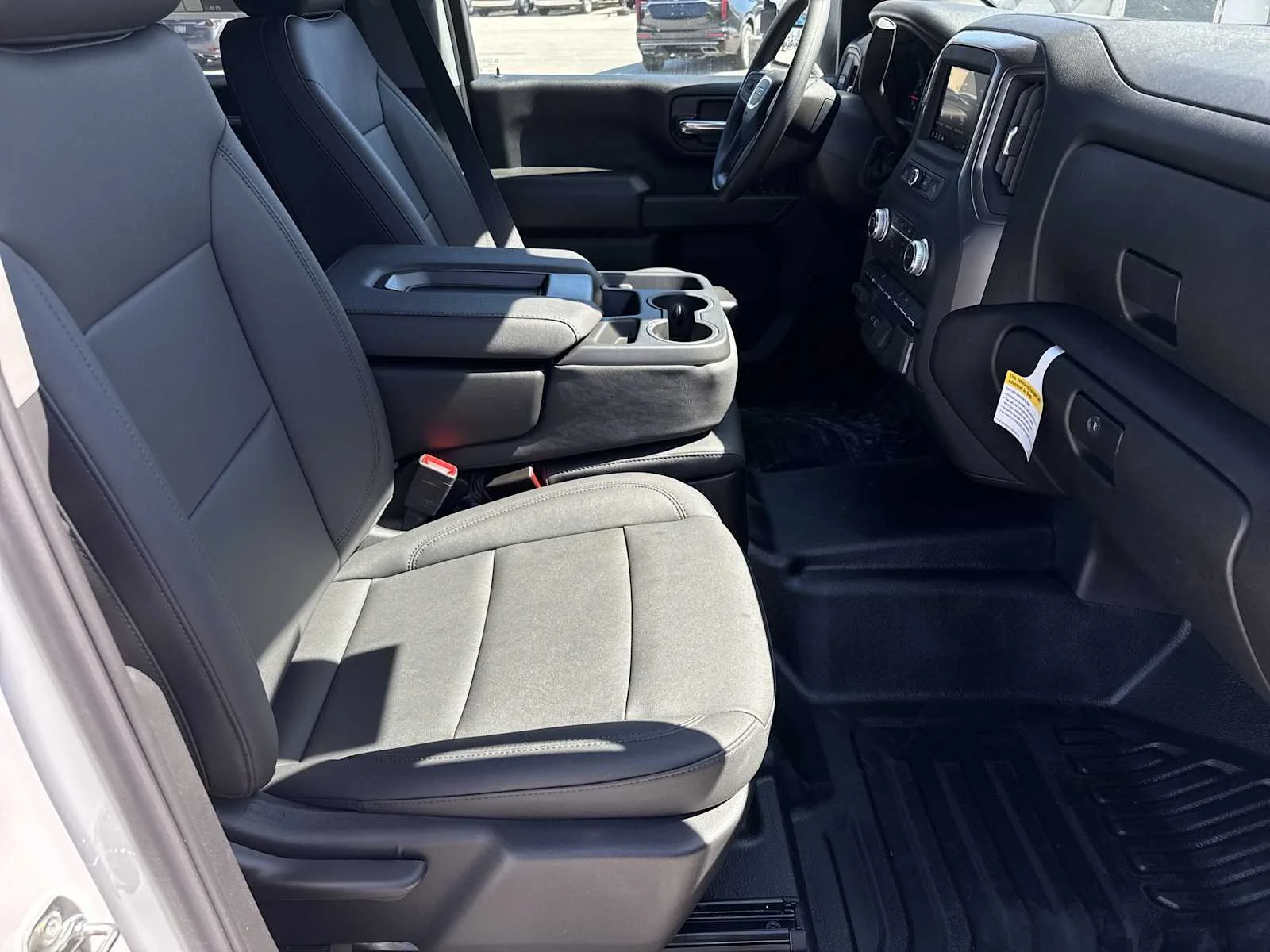 2025 GMC Sierra 3500HD Pro - Photo 32