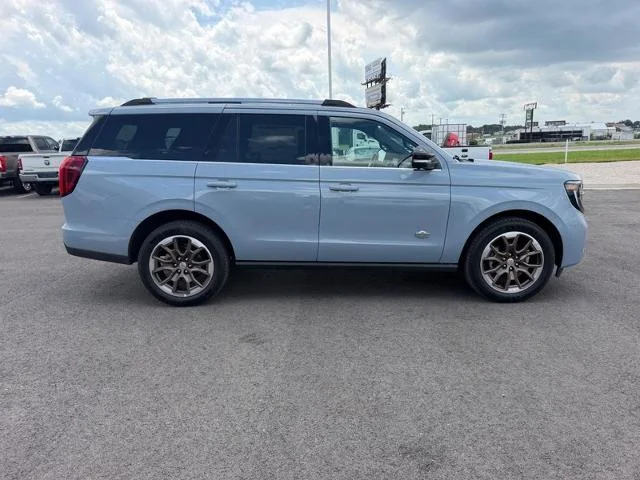New 2027 Glacier Gray Metallic Tri-Coat Ford King Ranch® image 29
